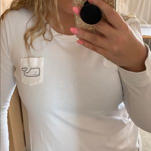 White Vineyard Vines Long Sleeve Shirt🐳